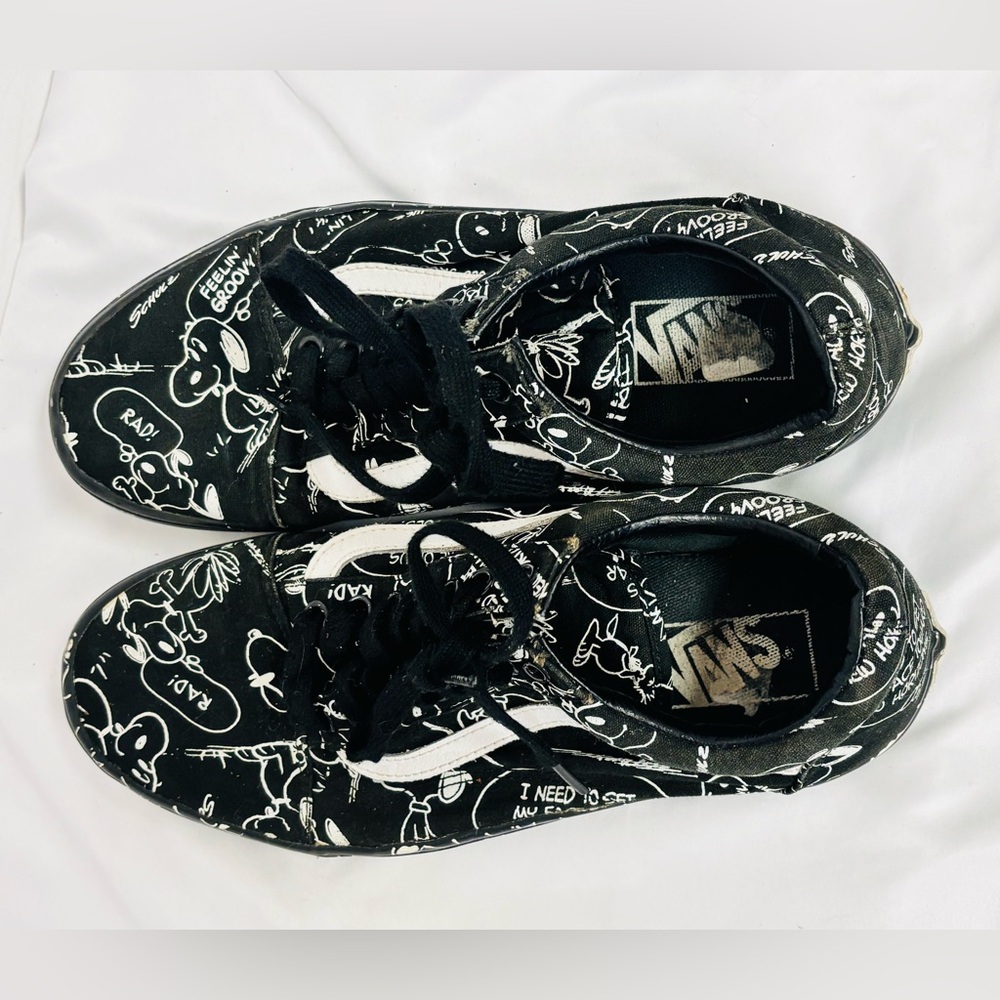 Vans Black & White Graphic Old Skool Sneakers - Picture 4 of 10